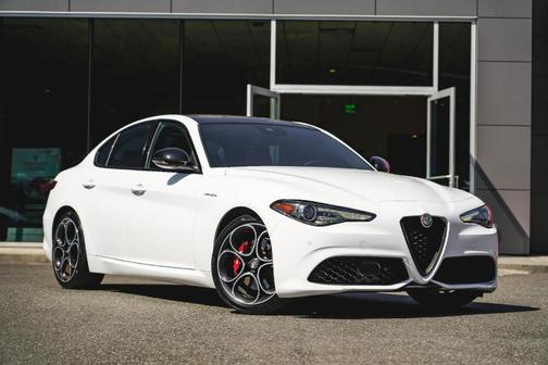 2022 Alfa Romeo Giulia Veloce