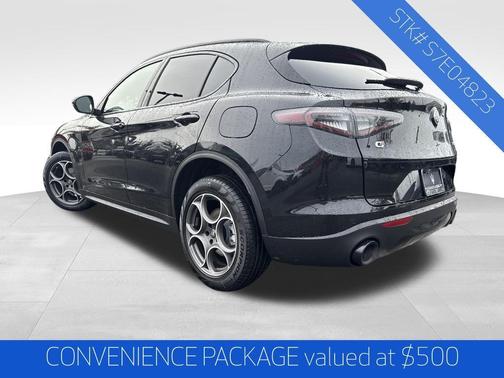 2025 Alfa Romeo Stelvio Base