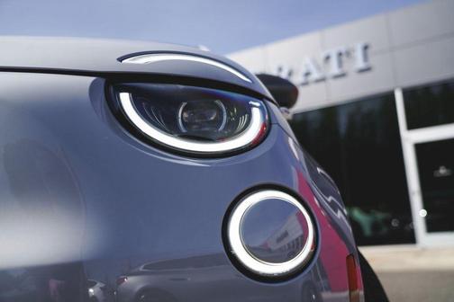 2024 FIAT 500e Base
