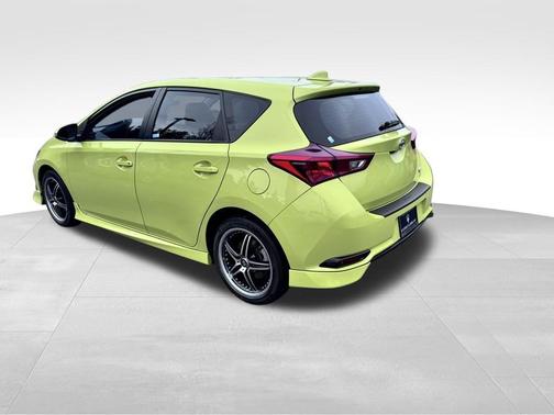 2016 Scion iM Base