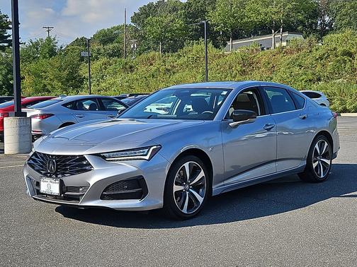 2025 Acura TLX 