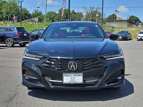 2025 Acura TLX