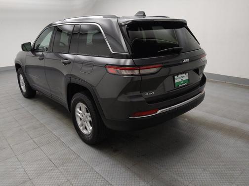 2022 Jeep Grand Cherokee Laredo