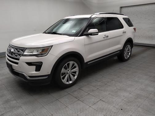 White Platinum Metallic Tri-Coat 2018 Ford Explorer Limited