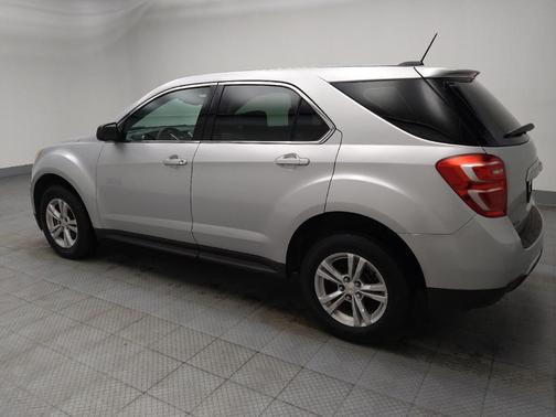 Silver Ice Metallic 2017 Chevrolet Equinox LS