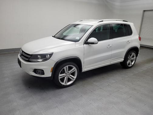 2016 Volkswagen Tiguan R-Line