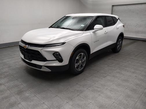 Summit White 2024 Chevrolet Blazer 2LT