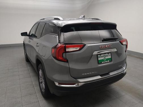 Sterling Metallic 2023 GMC Terrain SLT