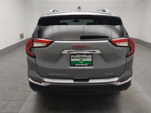 Sterling Metallic 2023 GMC Terrain SLT