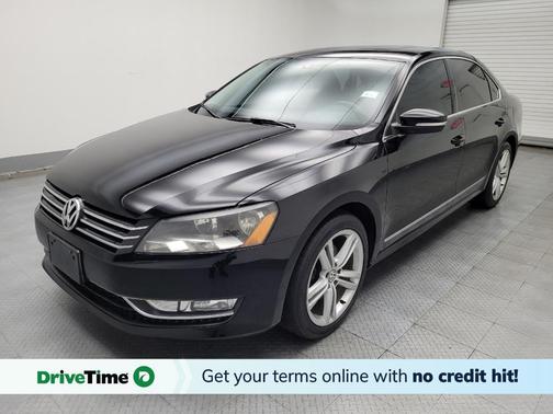 2015 Volkswagen Passat 1.8T Auto SE w/Sunroof & Nav