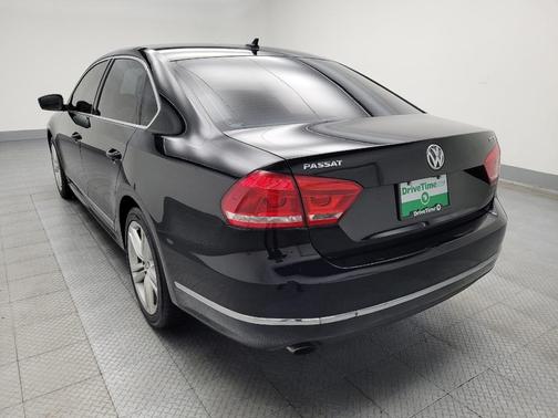 2015 Volkswagen Passat 1.8T Auto SE w/Sunroof & Nav