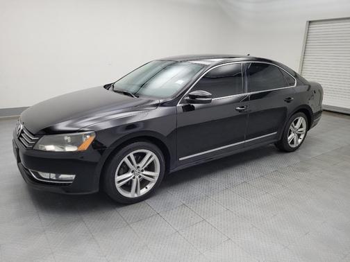 2015 Volkswagen Passat 1.8T Auto SE w/Sunroof & Nav