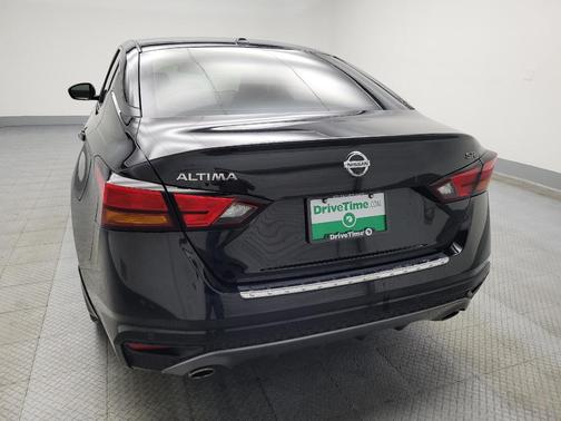 2022 Nissan Altima SR FWD