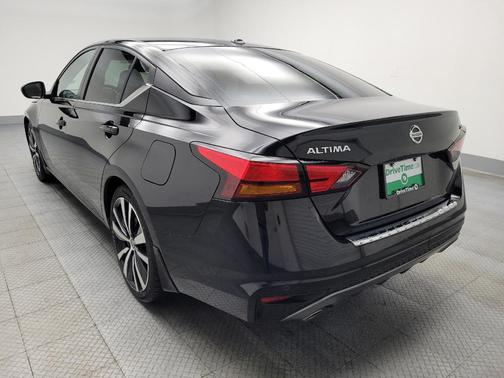2022 Nissan Altima SR FWD