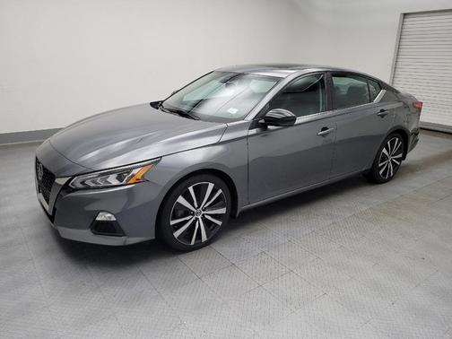 2020 Nissan Altima SR FWD
