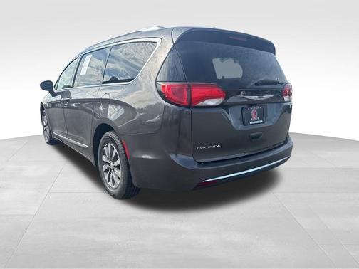 2020 Chrysler Pacifica Touring-L Plus