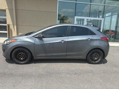 2017 Hyundai Elantra GT Base