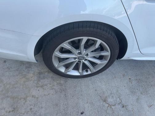 2019 Audi A4 2.0T Premium Plus