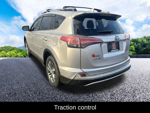 2018 Toyota RAV4 Hybrid XLE