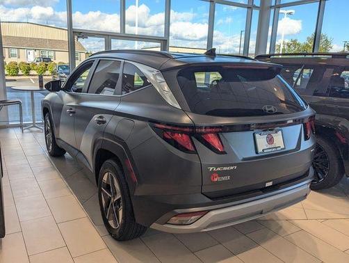 2025 Hyundai TUCSON SEL