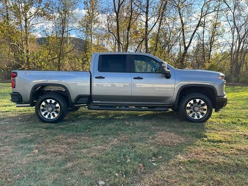 2026 Chevrolet Silverado 2500 Custom