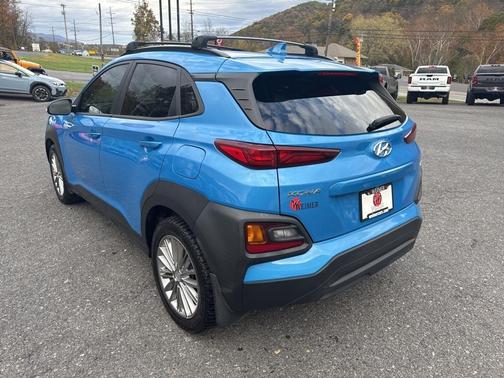 2021 Hyundai KONA SEL Plus