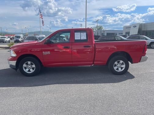 2024 RAM 1500 Classic SLT
