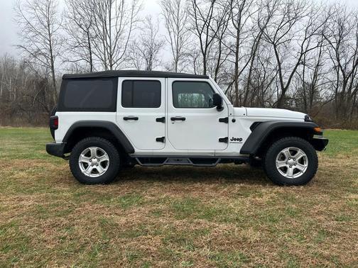 2023 Jeep Wrangler Sport
