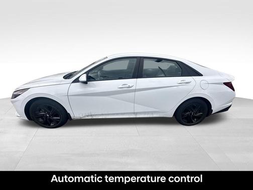 2023 Hyundai ELANTRA HEV Blue