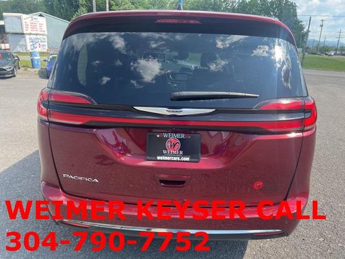 2023 Chrysler Pacifica Touring-L