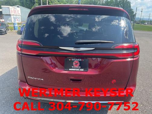 2023 Chrysler Pacifica Touring-L