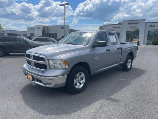 2024 RAM 1500 Classic SLT