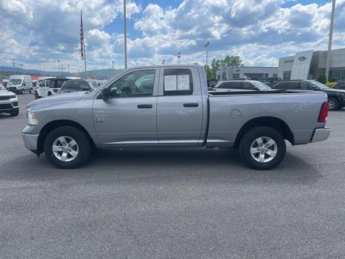 2024 RAM 1500 Classic SLT