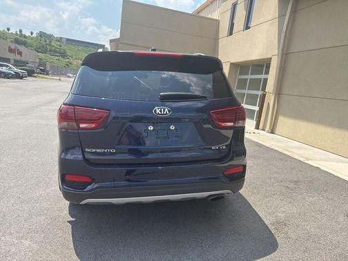 2020 Kia Sorento EX