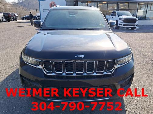 2025 Jeep Grand Cherokee Laredo