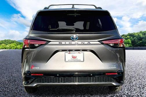 2021 Toyota Sienna XSE 7 Passenger