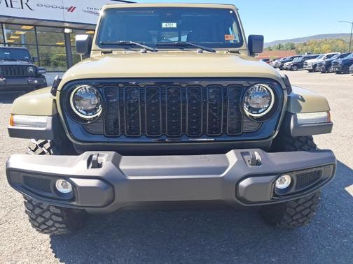 2025 Jeep Gladiator Sport
