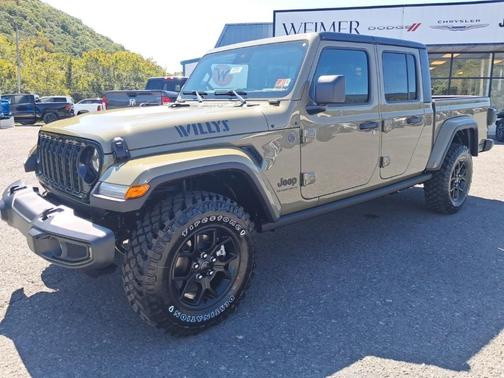 2025 Jeep Gladiator Sport