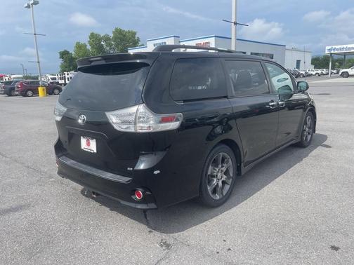 2013 Toyota Sienna SE