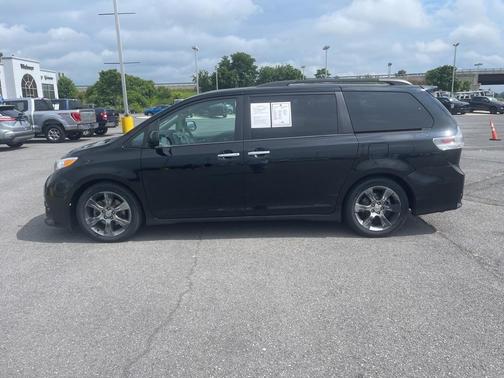 2013 Toyota Sienna SE