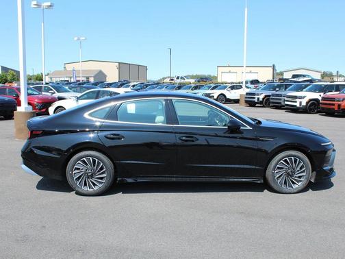 2024 Hyundai SONATA Hybrid SEL