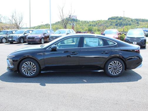 2024 Hyundai SONATA Hybrid SEL