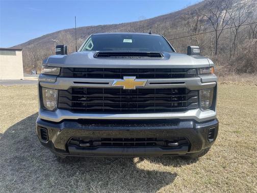 2025 Chevrolet Silverado 2500 Custom