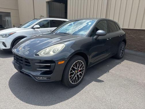 2018 Porsche Macan Turbo