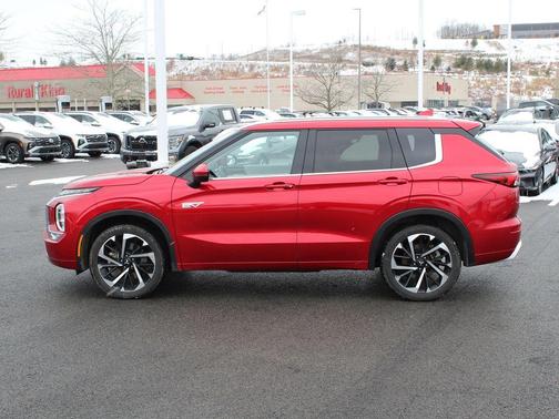 2025 Mitsubishi Outlander PHEV SEL