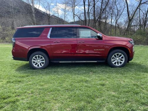 2025 Chevrolet Suburban Premier