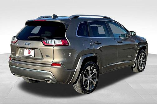 2019 Jeep Cherokee Overland