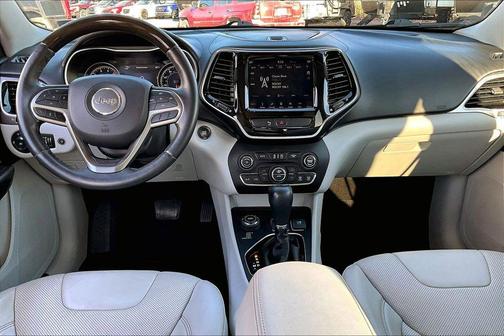 2019 Jeep Cherokee Overland