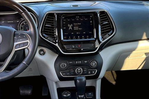 2019 Jeep Cherokee Overland