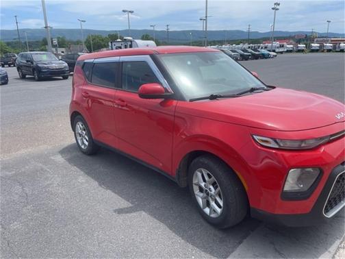 2022 Kia Soul LX